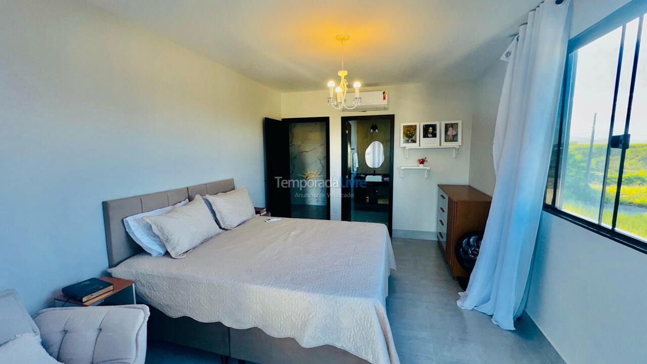 Casa para aluguel de temporada em Fundão (Praia Grande)