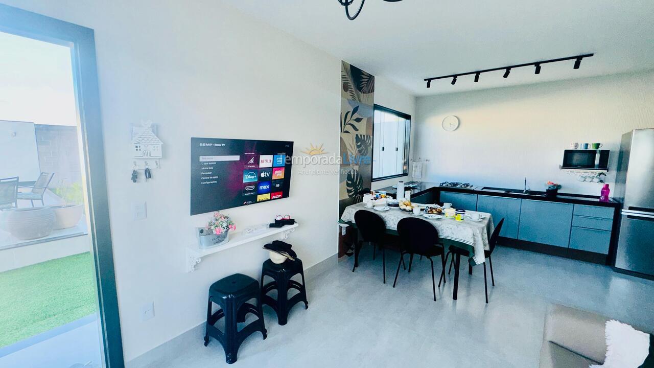 Casa para aluguel de temporada em Fundão (Praia Grande)