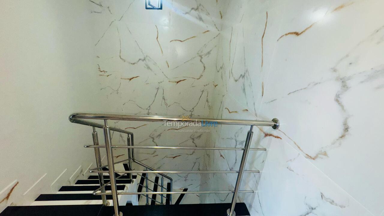 Casa para aluguel de temporada em Fundão (Praia Grande)