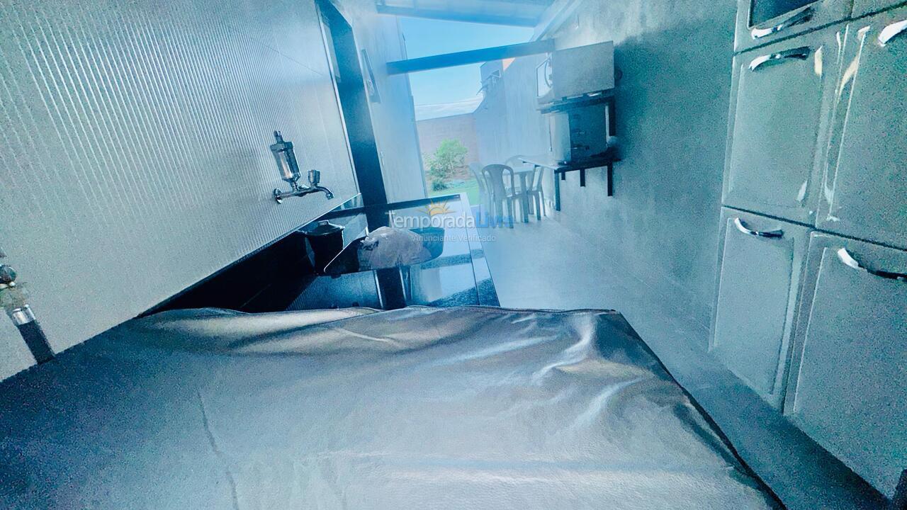 Casa para aluguel de temporada em Fundão (Praia Grande)