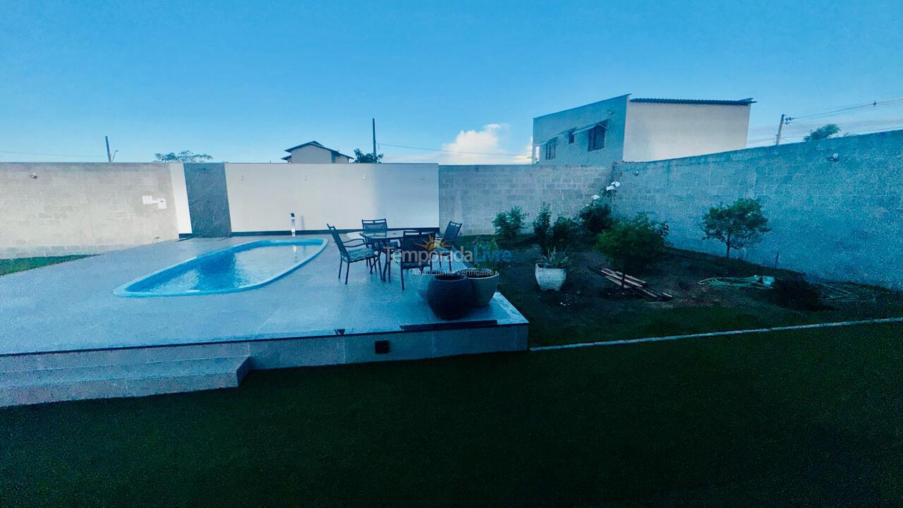 Casa para aluguel de temporada em Fundão (Praia Grande)