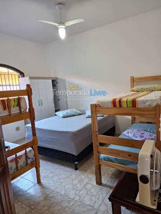 Casa para aluguel de temporada em Bertioga (Praia do Indaiá)