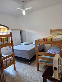 CASA BERTIOGA, CARNAVAL, FERIADOS, TEMPORADA, PX PRAIA, E RIVIERA.