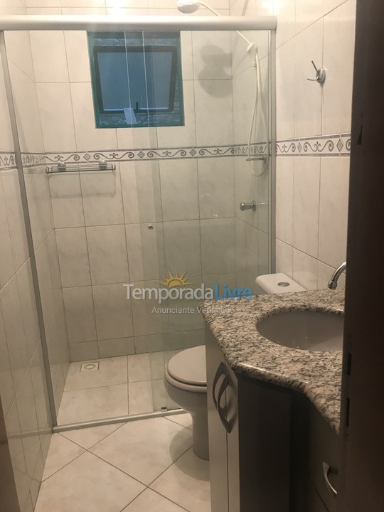 Apartamento para aluguel de temporada em Bombinhas (Praia de Bombas)