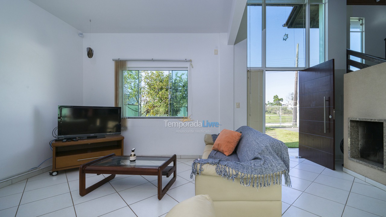 House for vacation rental in Bombinhas (Canto Grande)