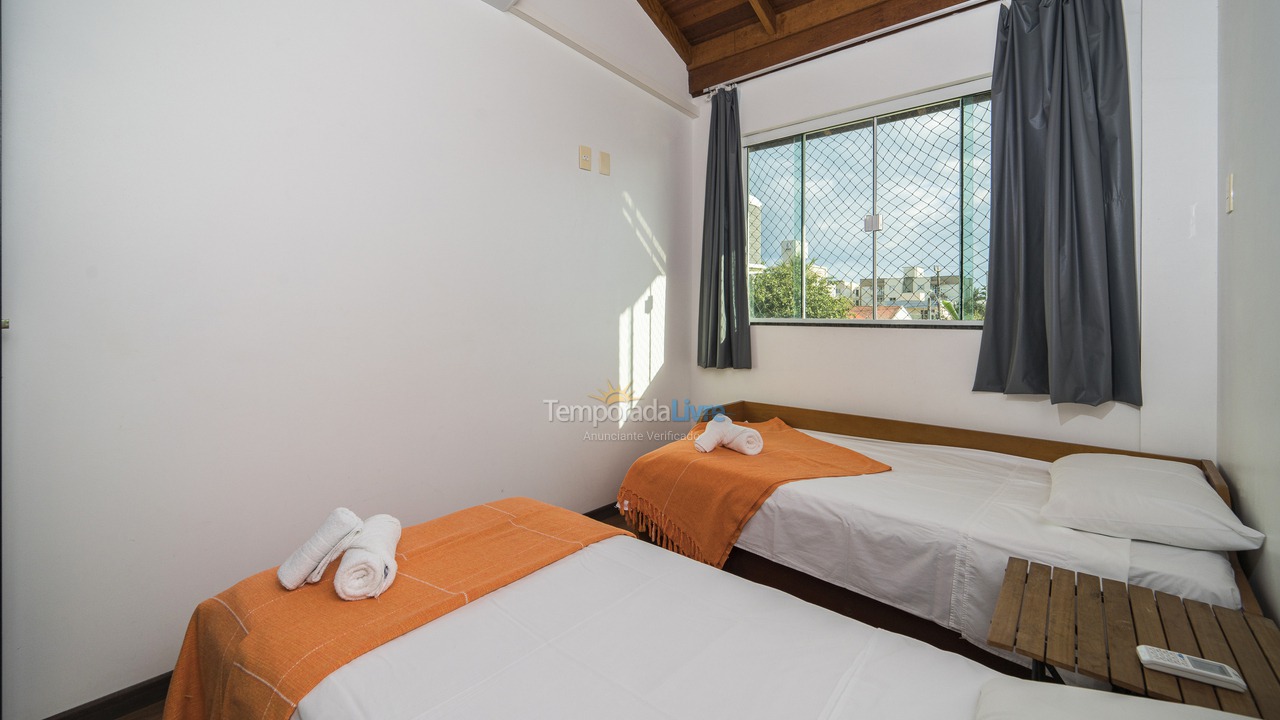 House for vacation rental in Bombinhas (Canto Grande)