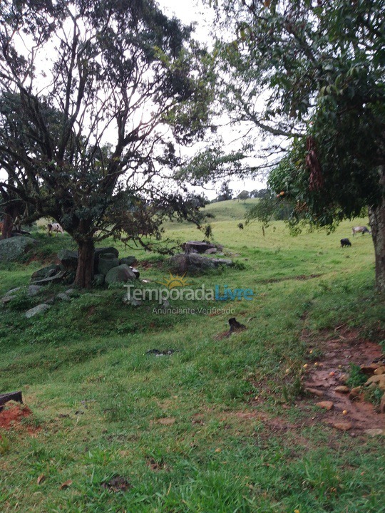 Chácara / sítio para aluguel de temporada em Munhoz (Bom Jardim)