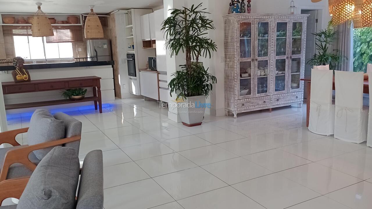 Casa para alquiler de vacaciones em Camaçari (Praia de Guarajuba)