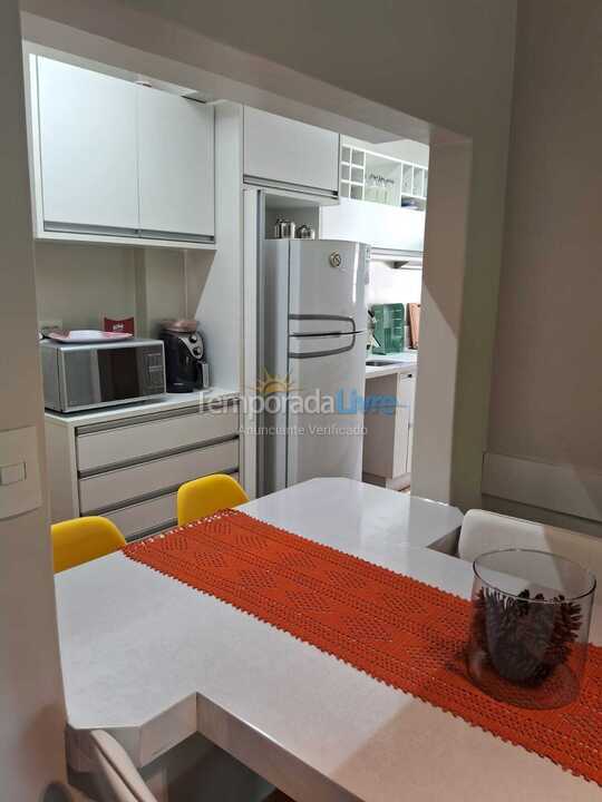 Apartment for vacation rental in Guarujá (Enseada)