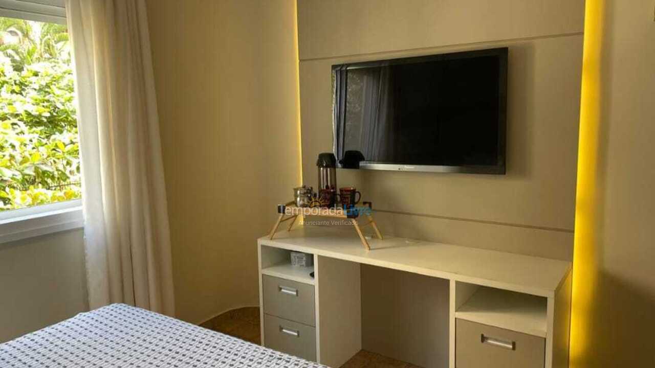 Apartment for vacation rental in Guarujá (Enseada)