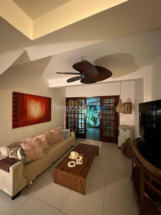 Casa para aluguel de temporada em Ubatuba (Saco da Ribeira)