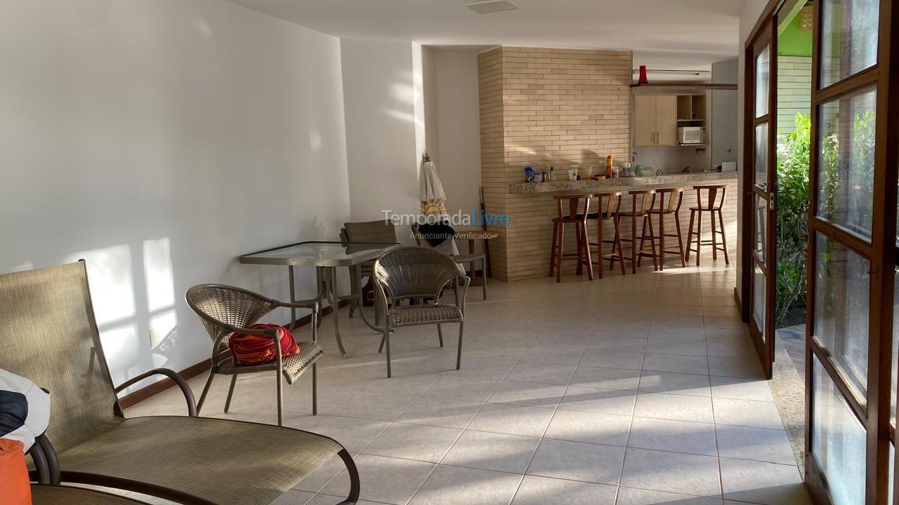 Casa para aluguel de temporada em Camaçari (Itacimirim)