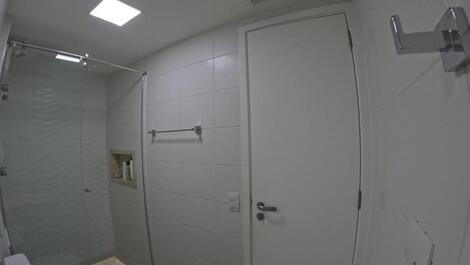 2 Bedroom Apartment with Suite and Air Conditioning for Seasonal Rental