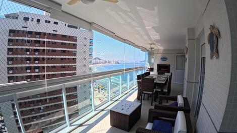 2 Bedroom Apartment with Suite and Air Conditioning for Seasonal Rental