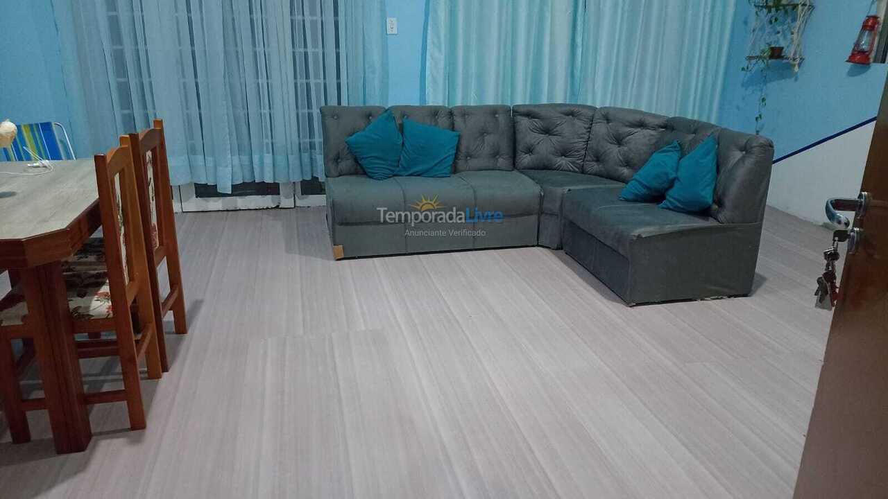 Casa para aluguel de temporada em Piraquara (Jardim Santa Monica)