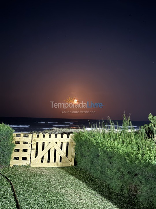 Casa para aluguel de temporada em Extremoz (Rn Praia de Genipabu)