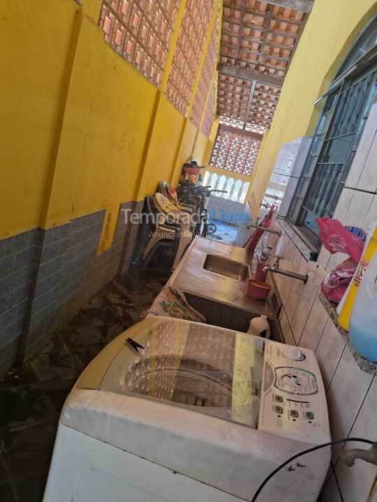 Casa para aluguel de temporada em Caraguatatuba (Jardim das Gaivotas)