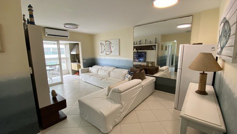 Apartamento em Riviera a 70 metros da praia