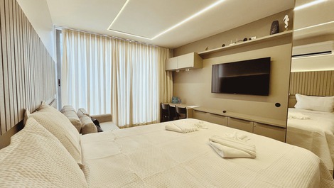 Setai Yacht Comfort - By Almare Flats