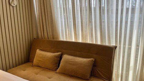 Setai Yacht Comfort II - By Almare Flats