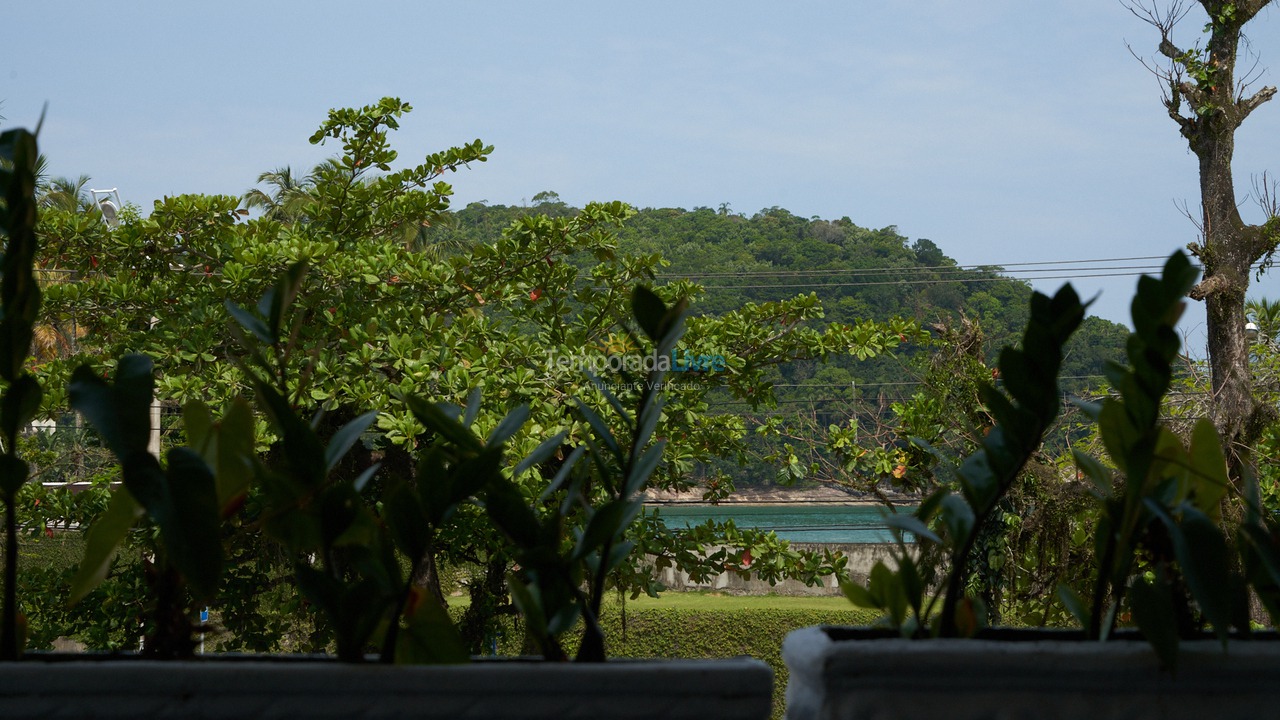 House for vacation rental in Guarujá (Praia do Pernambuco)