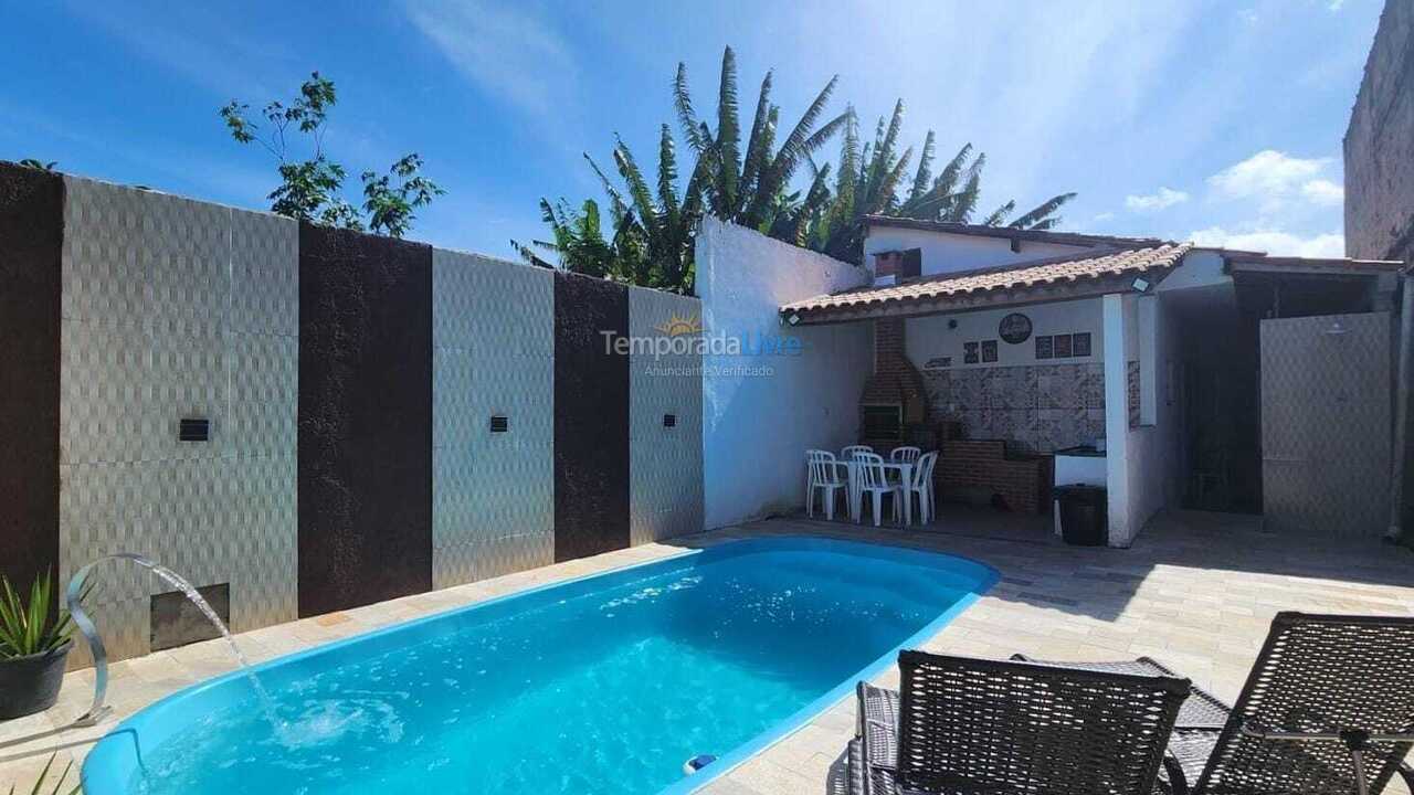 Casa para alquiler de vacaciones em Caraguatatuba (Praia das Palmeiras)