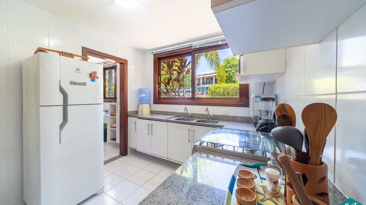 Apartamento para aluguel de temporada em Mata de São João (Imbassaí)