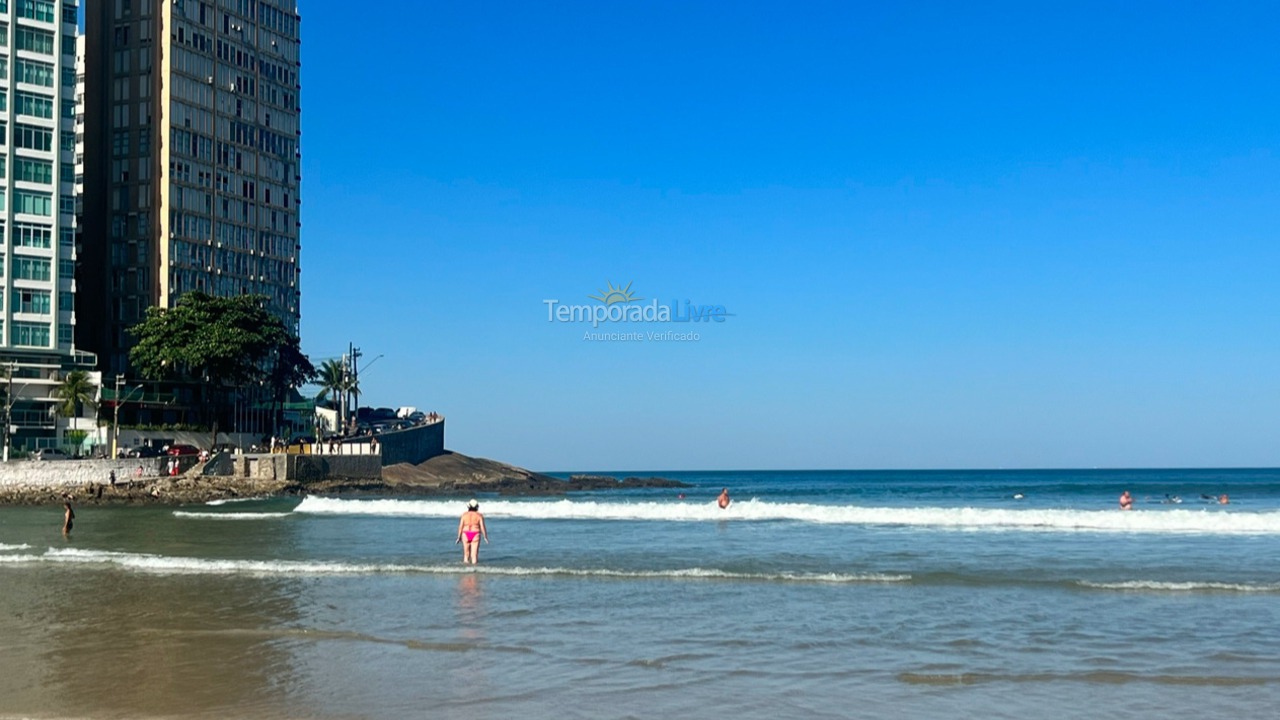 Apartamento para aluguel de temporada em Guarujá (Pitangueiras)