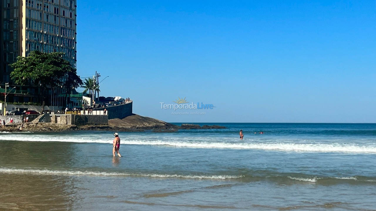 Apartamento para aluguel de temporada em Guarujá (Pitangueiras)