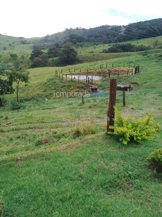 Chácara / sítio para aluguel de temporada em Munhoz (Bom Jardim)