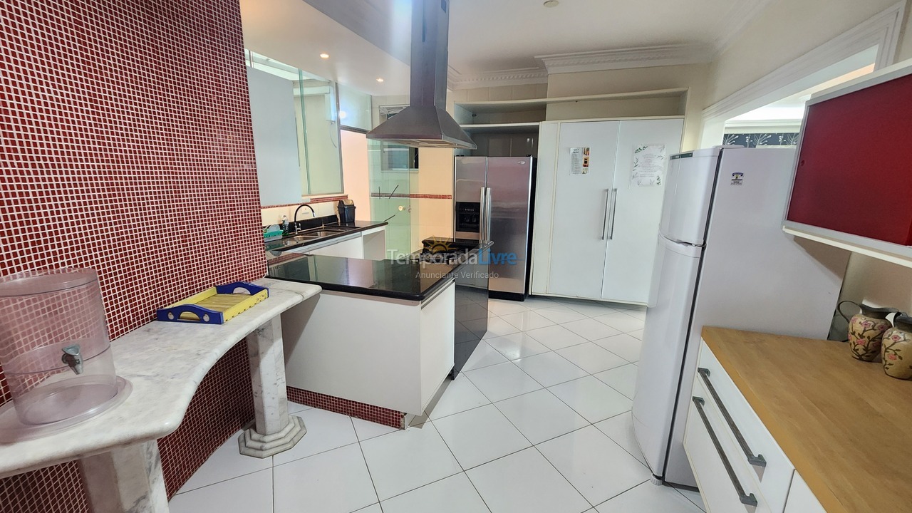 Apartment for vacation rental in Guarujá (Pitangueiras)