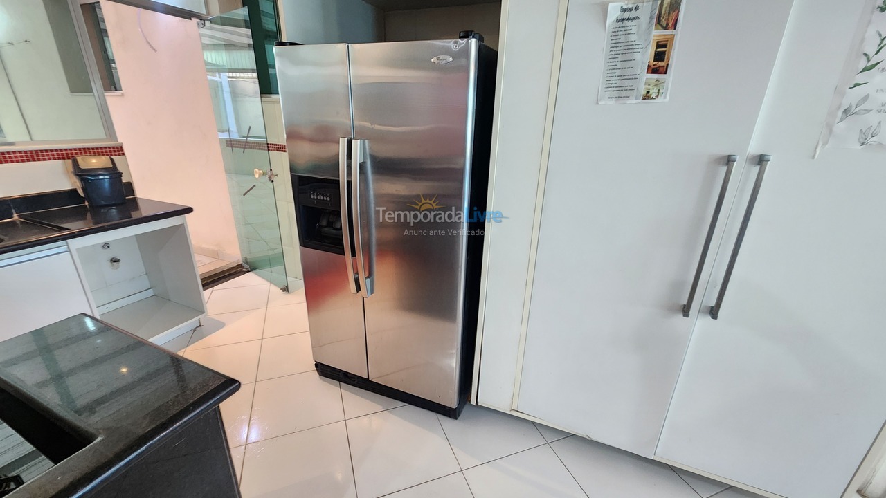 Apartment for vacation rental in Guarujá (Pitangueiras)