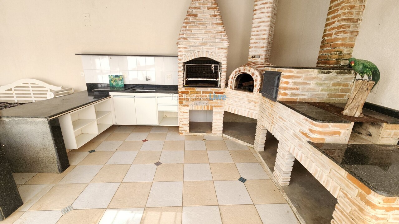 Apartment for vacation rental in Guarujá (Pitangueiras)