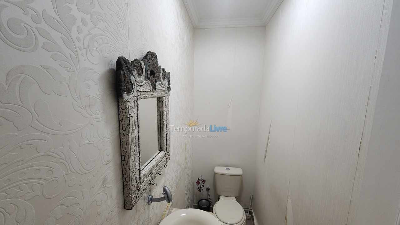 Apartment for vacation rental in Guarujá (Pitangueiras)