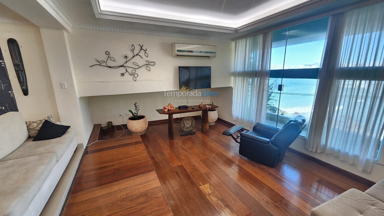 Apartment for vacation rental in Guarujá (Pitangueiras)