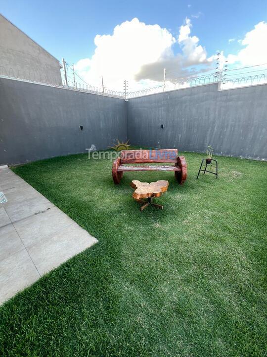 Casa para alquiler de vacaciones em Paiçandu (Jardim Madrid)