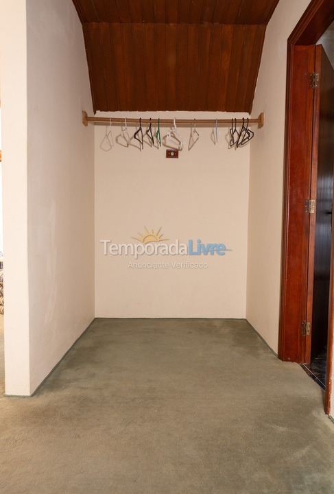 Casa para alquiler de vacaciones em Campos do Jordão (Vila Inglesa)