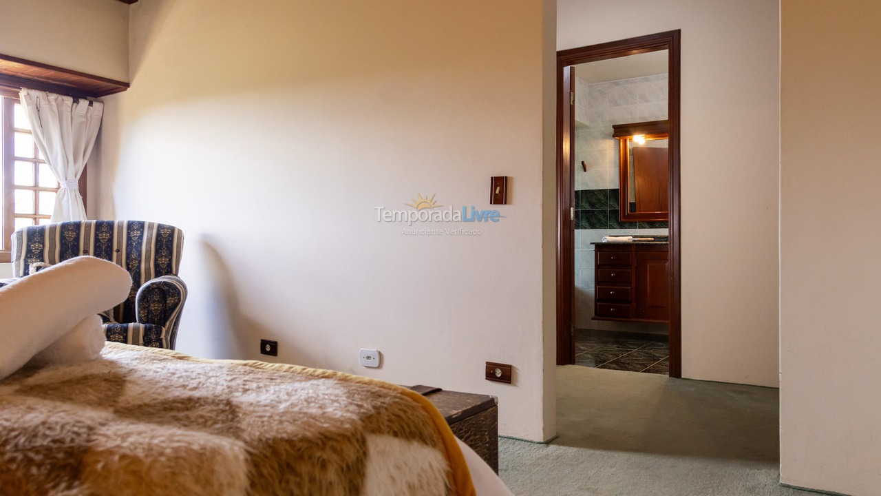 Casa para alquiler de vacaciones em Campos do Jordão (Vila Inglesa)