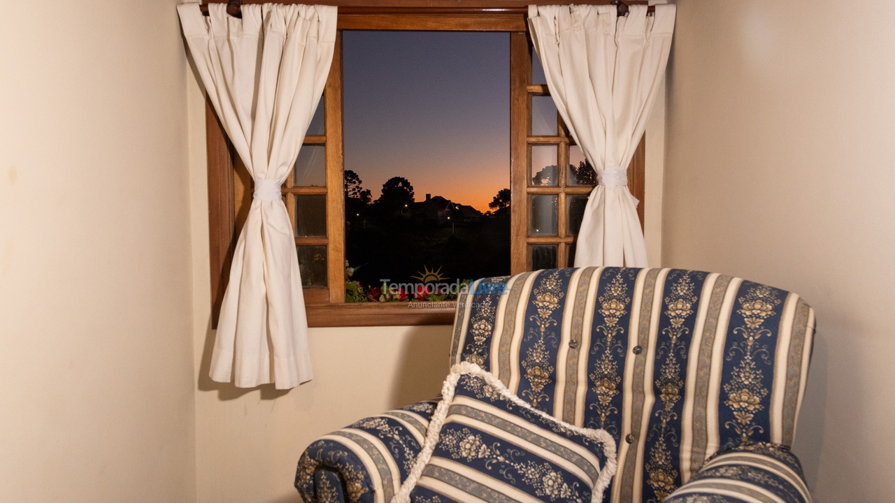 Casa para alquiler de vacaciones em Campos do Jordão (Vila Inglesa)