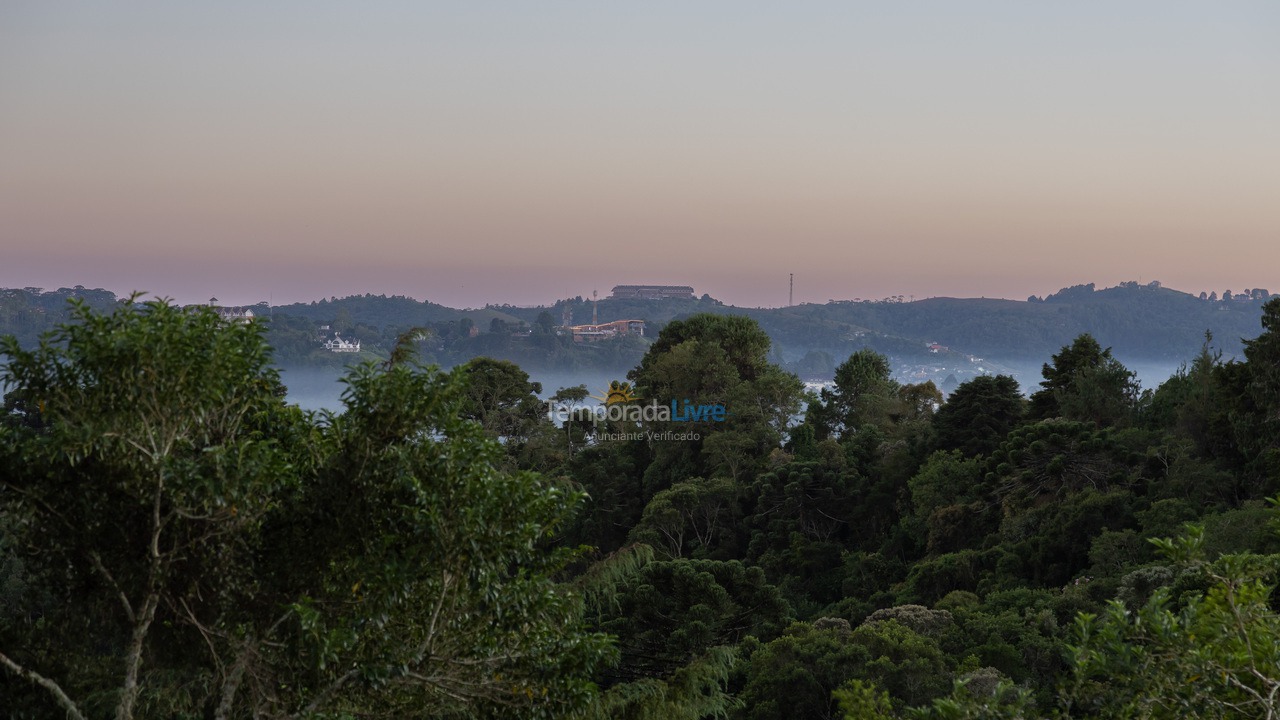 Casa para alquiler de vacaciones em Campos do Jordão (Vila Inglesa)