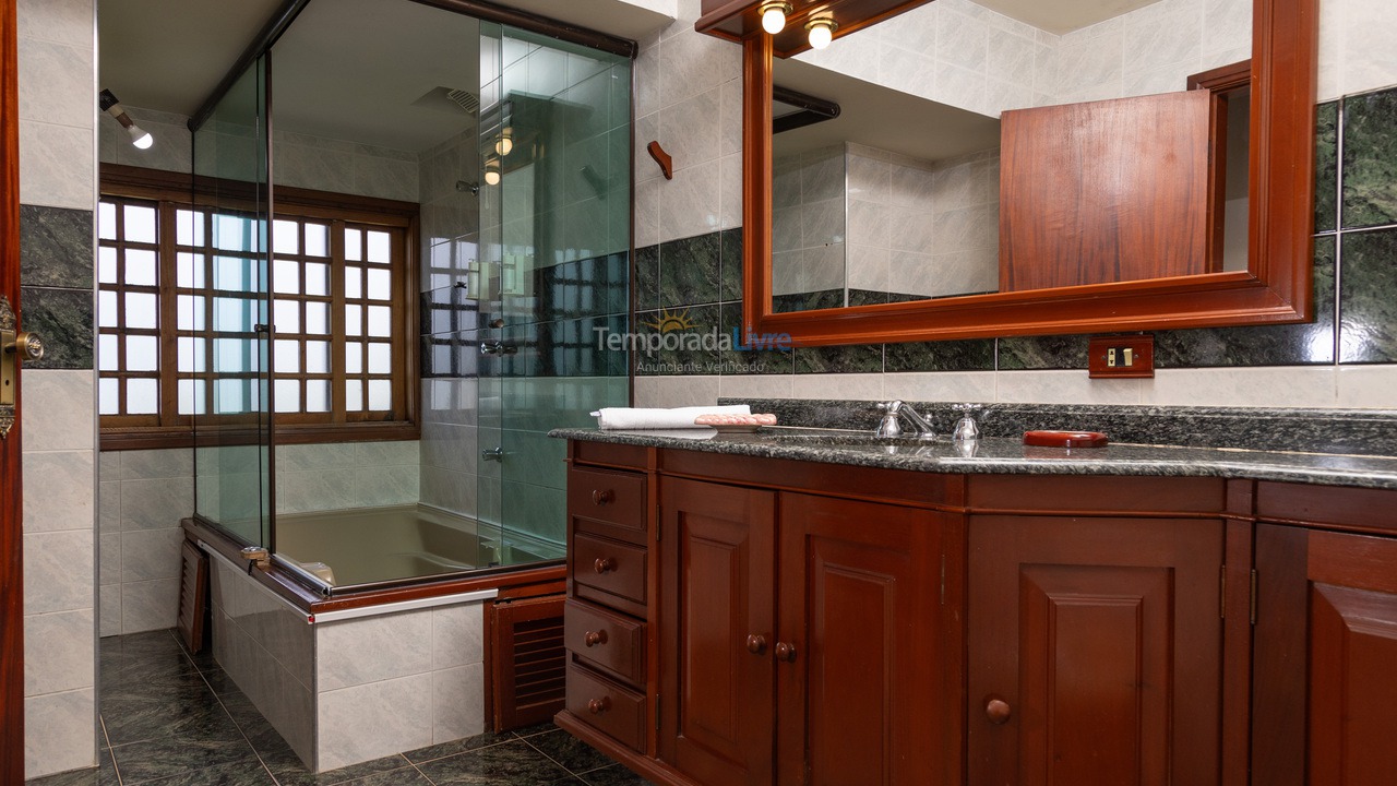 Casa para alquiler de vacaciones em Campos do Jordão (Vila Inglesa)