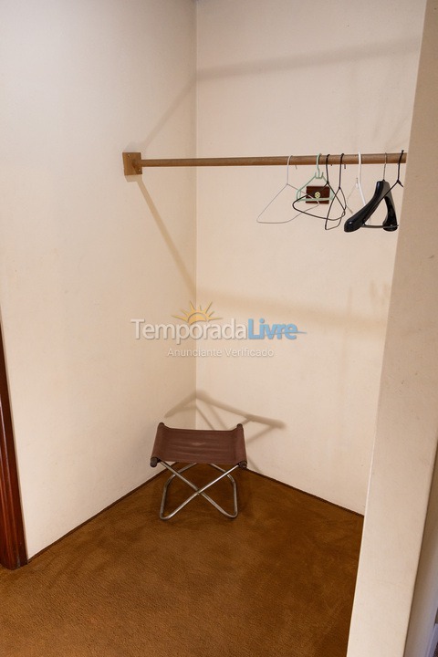 Casa para alquiler de vacaciones em Campos do Jordão (Vila Inglesa)