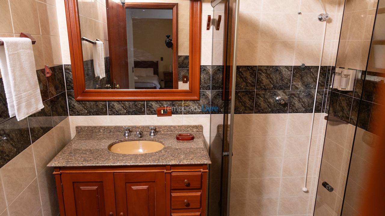 Casa para alquiler de vacaciones em Campos do Jordão (Vila Inglesa)