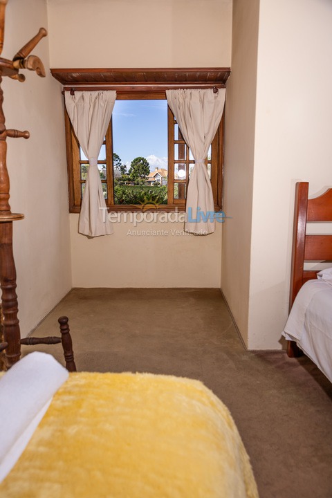 Casa para alquiler de vacaciones em Campos do Jordão (Vila Inglesa)