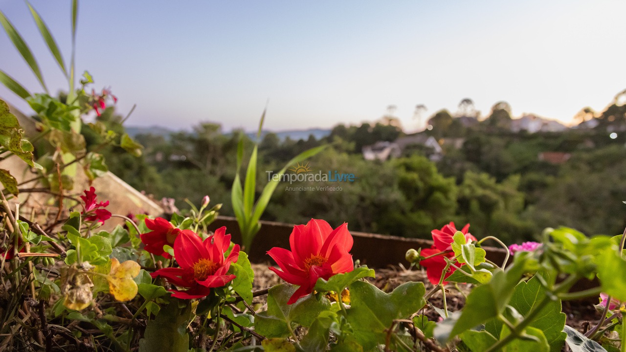 Casa para alquiler de vacaciones em Campos do Jordão (Vila Inglesa)