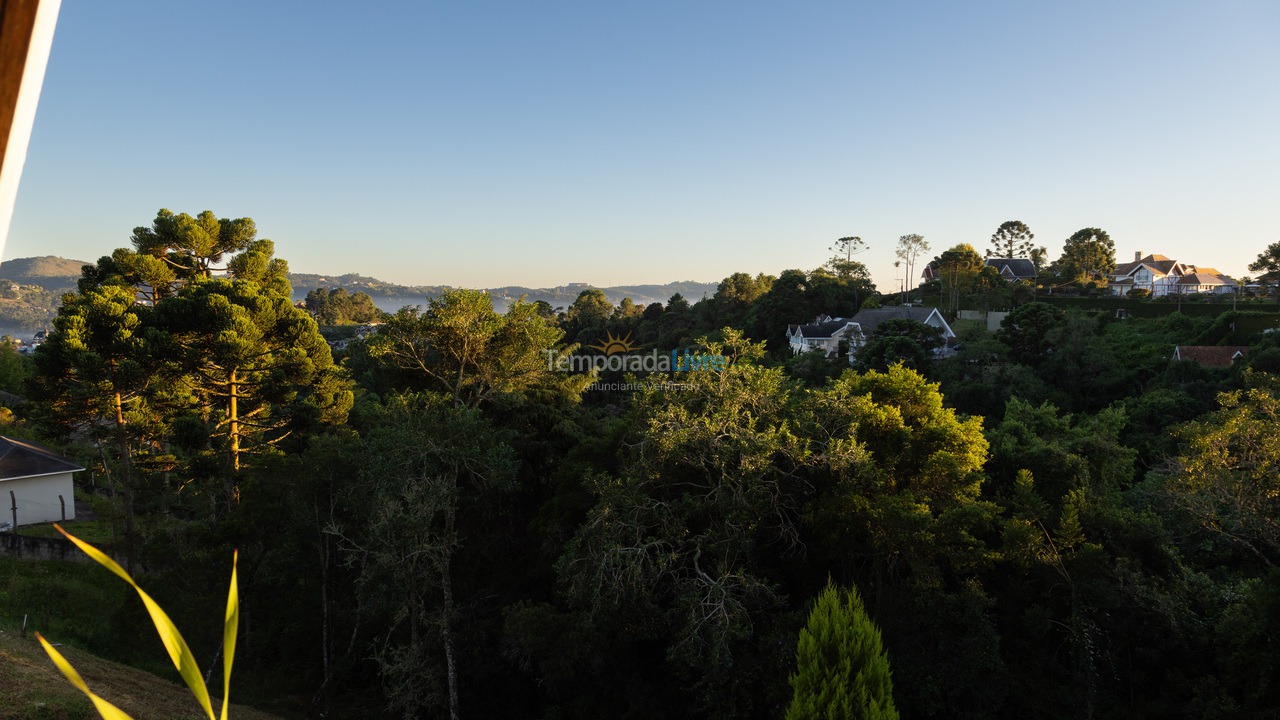 Casa para alquiler de vacaciones em Campos do Jordão (Vila Inglesa)