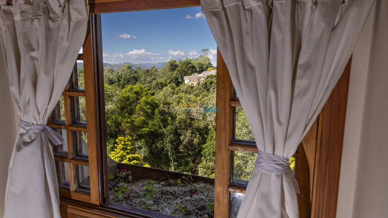 Casa para alquiler de vacaciones em Campos do Jordão (Vila Inglesa)