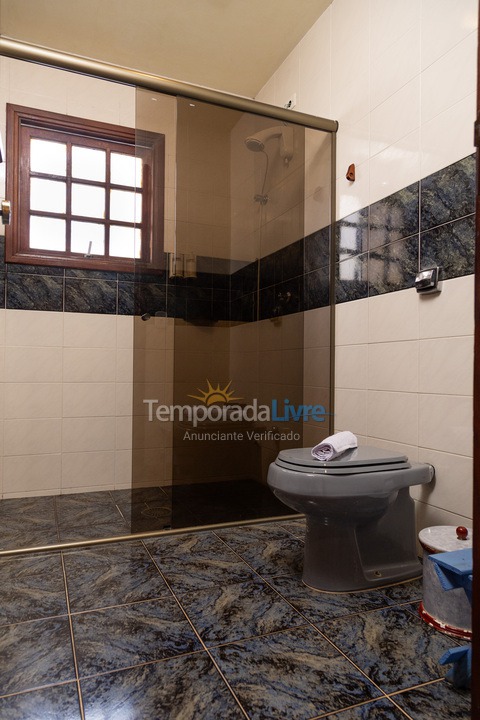 Casa para alquiler de vacaciones em Campos do Jordão (Vila Inglesa)