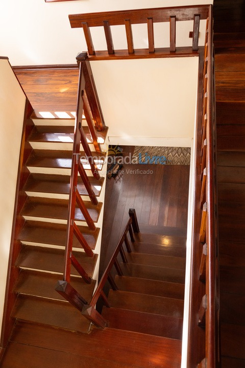 Casa para alquiler de vacaciones em Campos do Jordão (Vila Inglesa)