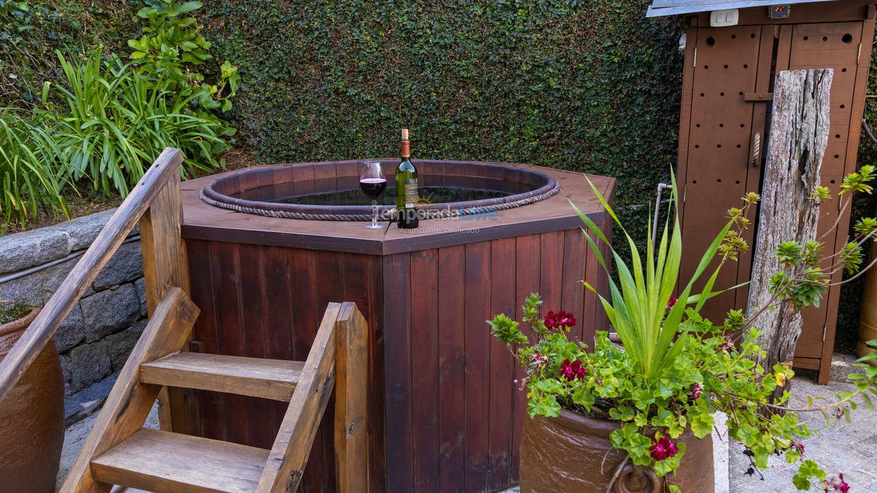 Casa para alquiler de vacaciones em Campos do Jordão (Vila Inglesa)